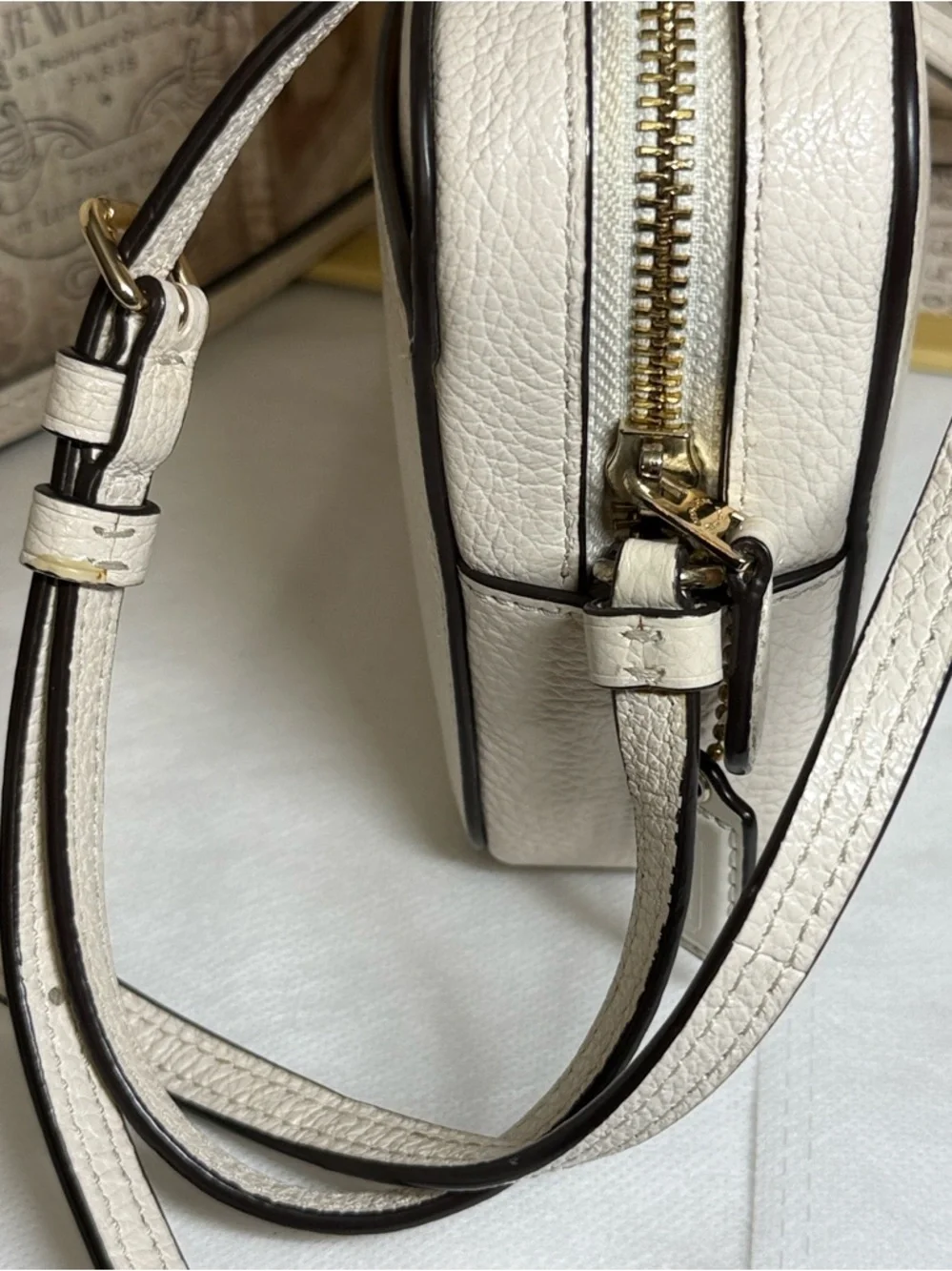Coach Jamie Camera Crossbody Bag Chalk White Pebble Leather Gold Accents EUC - Picture 14 of 14